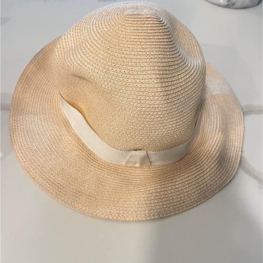 Hermes hat used